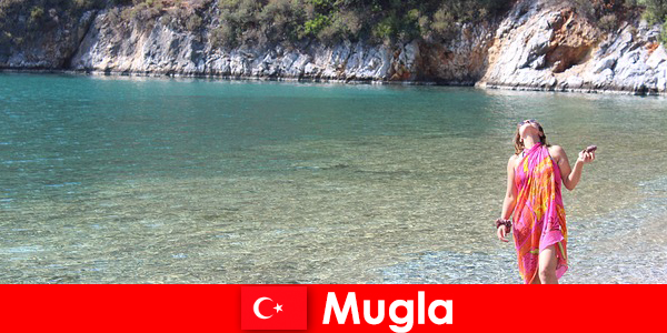 Vacances à la plage à Mugla, l’une des plus petites capitales provinciales de Turquie