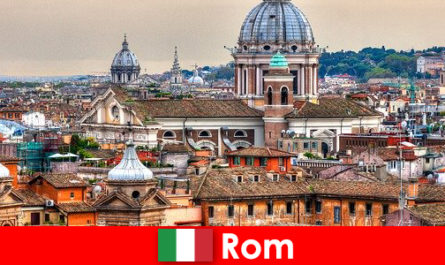 Rome Métropole cosmopolite avec de nombreuses églises et chapelles, point de départ pour les étrangers