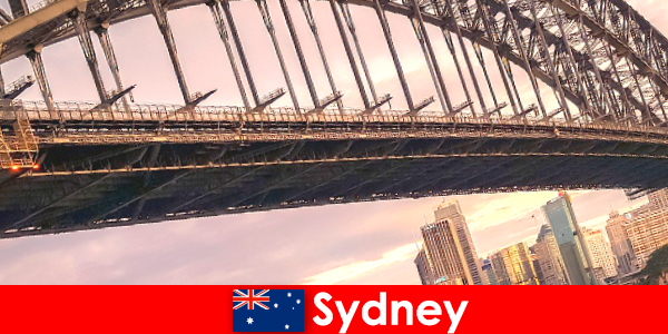 Sydney avec ses ponts est une destination très populaire pour les voyageurs australiens