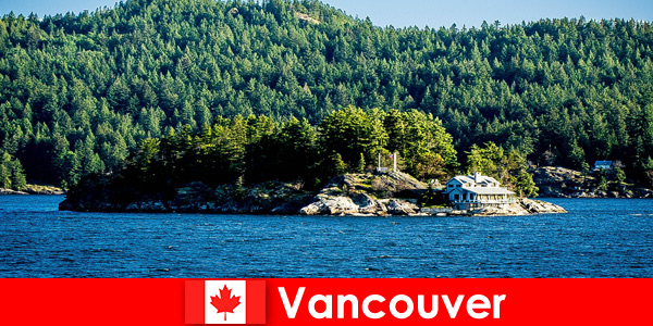Pour les touristes étrangers, détente et immersion dans le magnifique paysage naturel de Vancouver au Canada