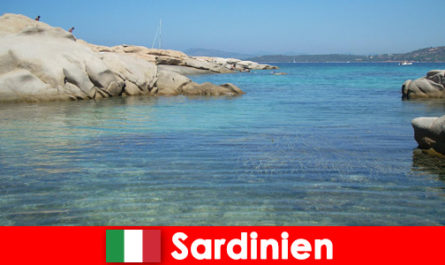 La Sardaigne Italie offre mer, sable et soleil pur aux étrangers