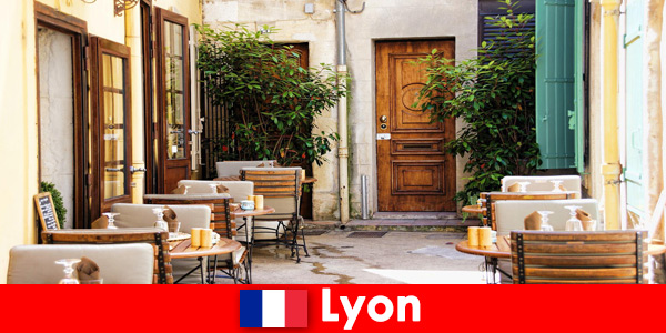 Régalez-vous de délices dans la conviviale gastronomie de Lyon France