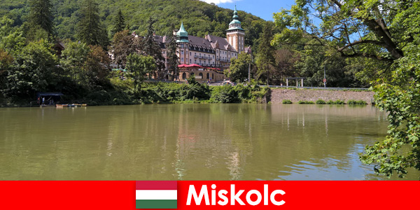 Itinéraires de randonnée et belles expériences pour un voyage en famille à Miskolc Hongrie