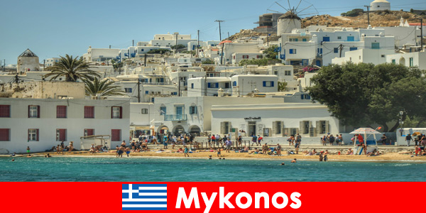 La ville blanche de Mykonos est la destination rêvée de nombreux étrangers en Grèce