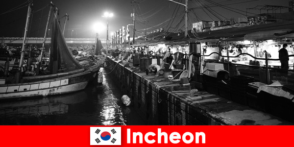 Le marché nocturne du port d'Incheon en Corée du Sud propose des
