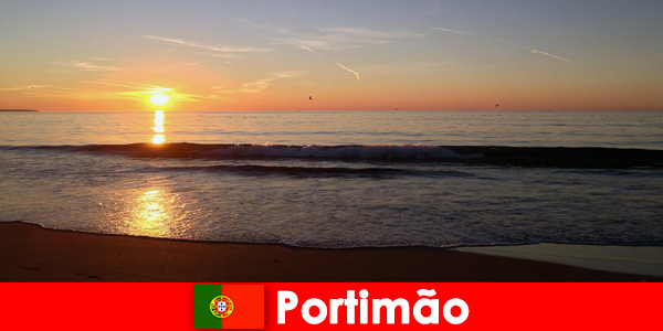 Montagnes, côtes et bien plus encore vous attendent à Portimão Portugal