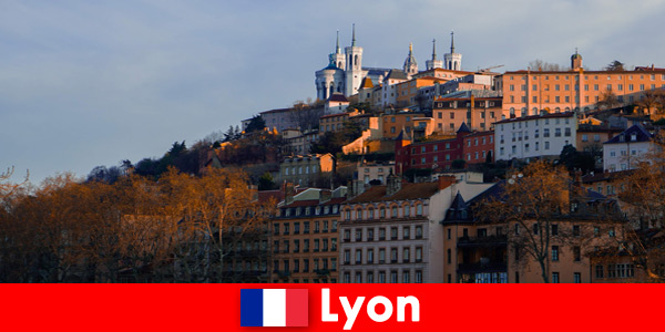 Sites et lieux spéciaux découvrir des étrangers à Lyon France