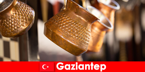 Faire du shopping dans les bazars est une expérience unique à Gaziantep Turquie