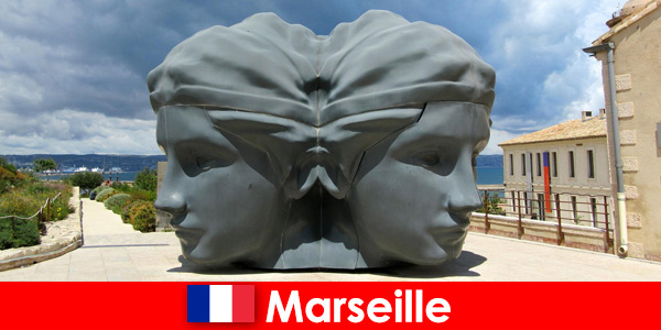 Marseille en France surprend les étrangers avec beaucoup de culture et d’art