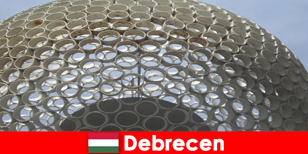 Architecture moderne et beaucoup de culture à découvrir à Debrecen Hongrie